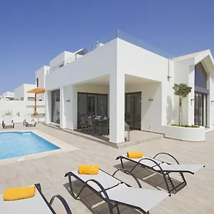  Villa Luxury Near 1km Swimming Pool Tennis Court Great For Ages Spain